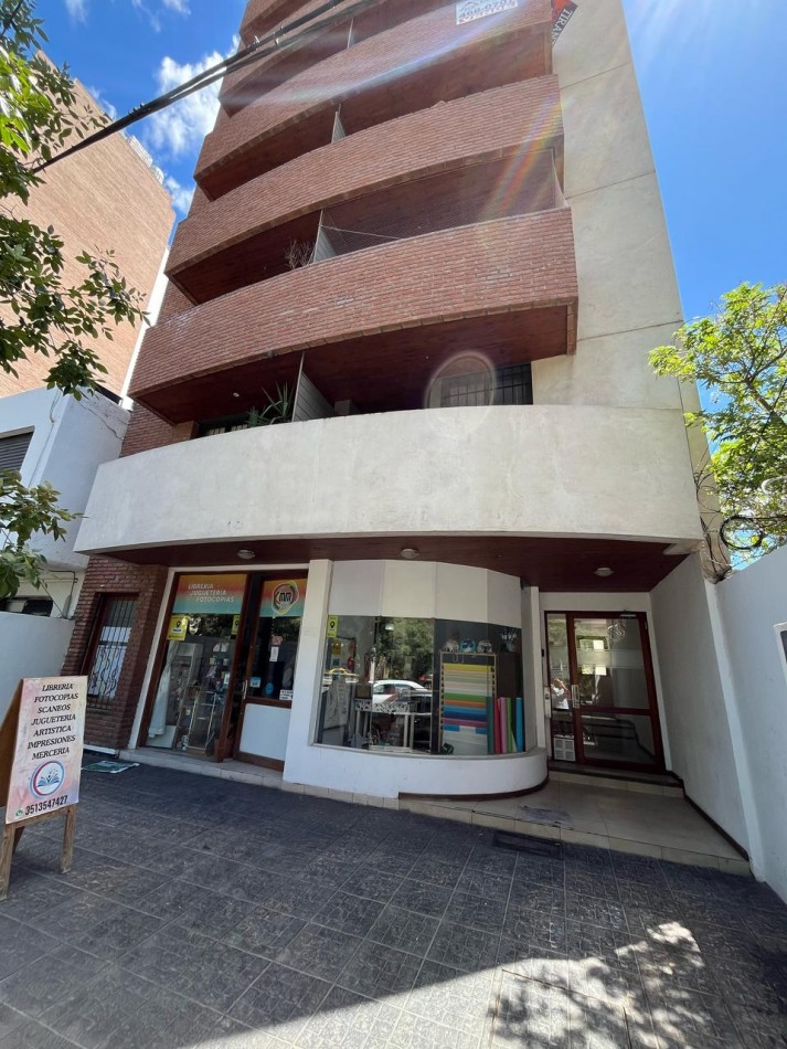 DEPARTAMENTO DUPLEX CENTRO - 1 DORM - 2 BAÑOS - TERRAZA CON ASADOR - APTO CREDITO