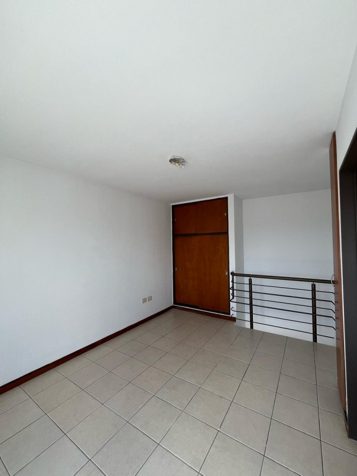 DEPARTAMENTO DUPLEX CENTRO - 1 DORM - 2 BAÑOS - TERRAZA CON ASADOR - APTO CREDITO