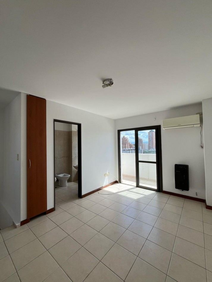 DEPARTAMENTO DUPLEX CENTRO - 1 DORM - 2 BAÑOS - TERRAZA CON ASADOR - APTO CREDITO