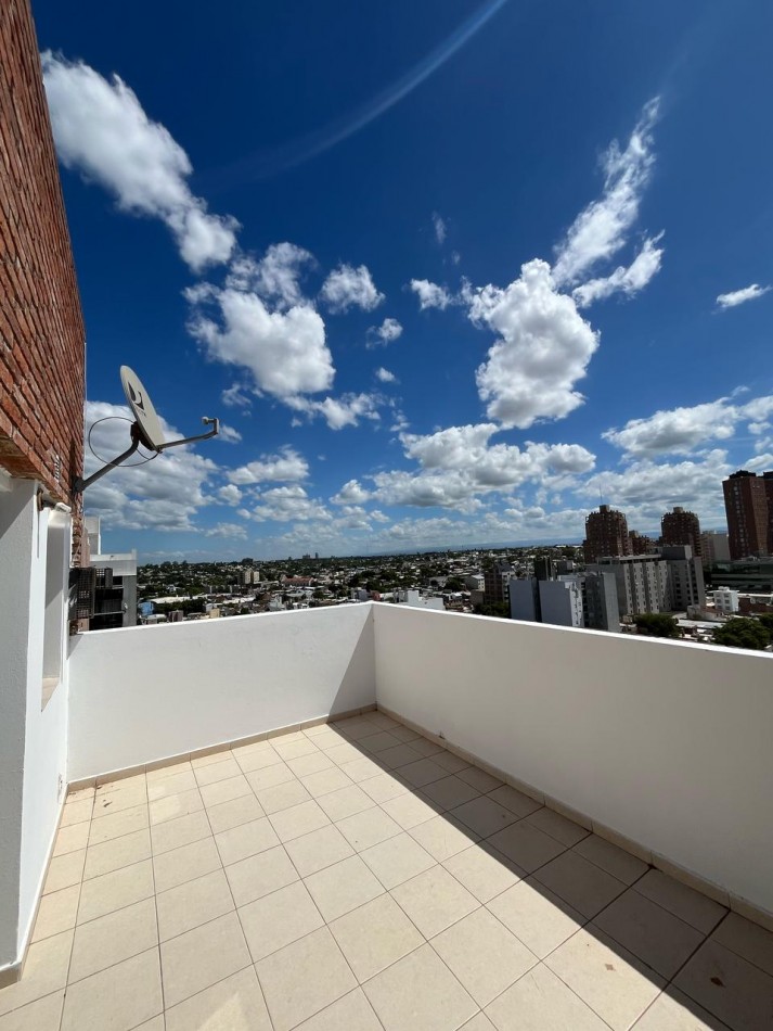 DEPARTAMENTO DUPLEX CENTRO - 1 DORM - 2 BAÑOS - TERRAZA CON ASADOR - APTO CREDITO