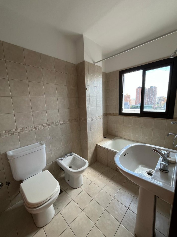 DEPARTAMENTO DUPLEX CENTRO - 1 DORM - 2 BAÑOS - TERRAZA CON ASADOR - APTO CREDITO
