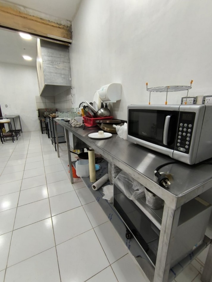 LOCAL COMERCIAL 300M2 - APTO GASTRONOMIA - B° PUEYRREDON - ZONA C4
