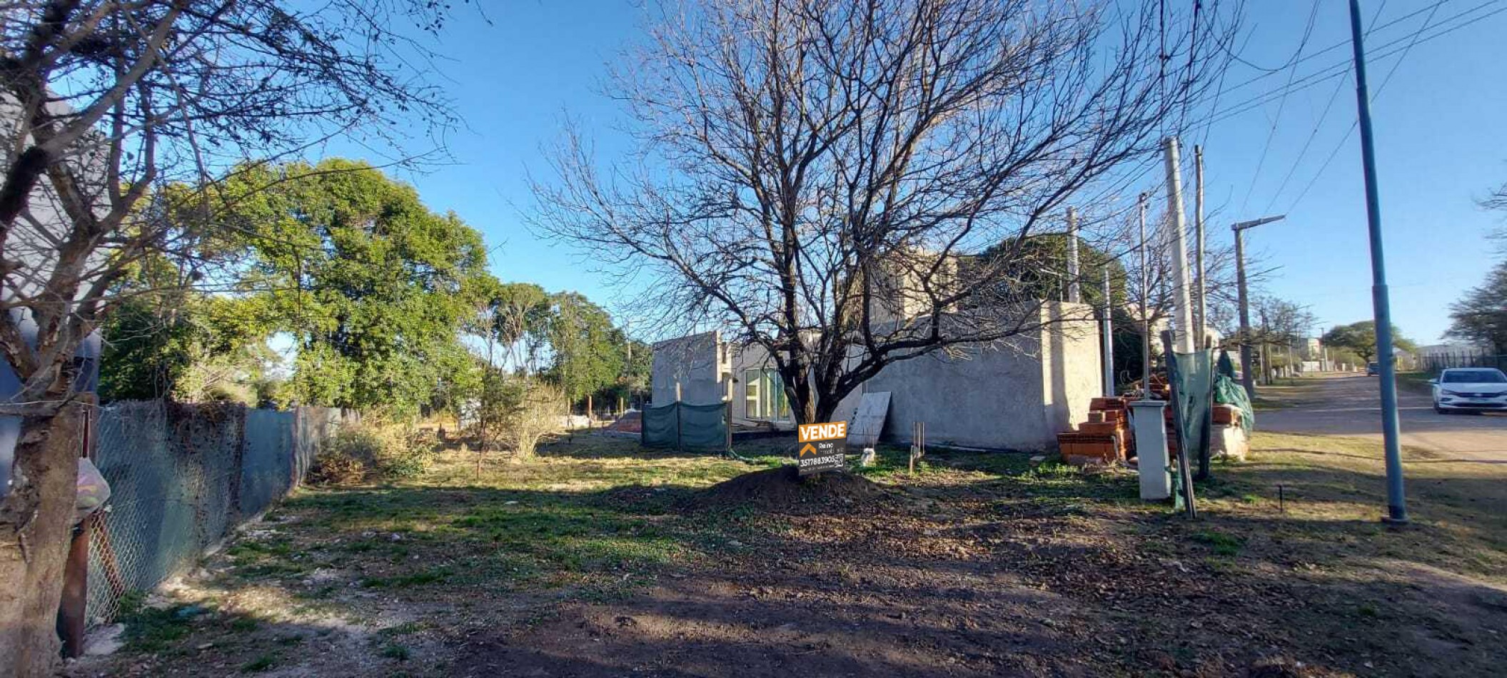 LOTE EN VENTA BARRIO VILLA CATALINA - 400M² - OPORTUNIDAD DE INVERSION
