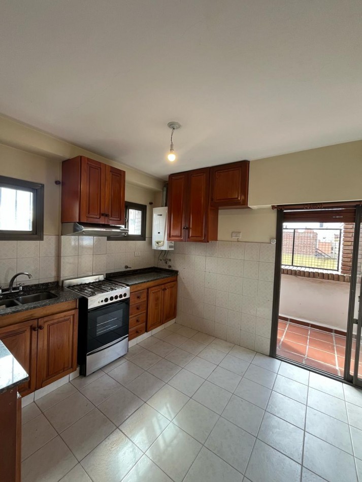 DEPARTAMENTO EDIFICIO ANSENUZA 4 - 3 DORMITORIOS - 2 BAÑOS - TERRAZA CON ASADOR - APTO CREDITO