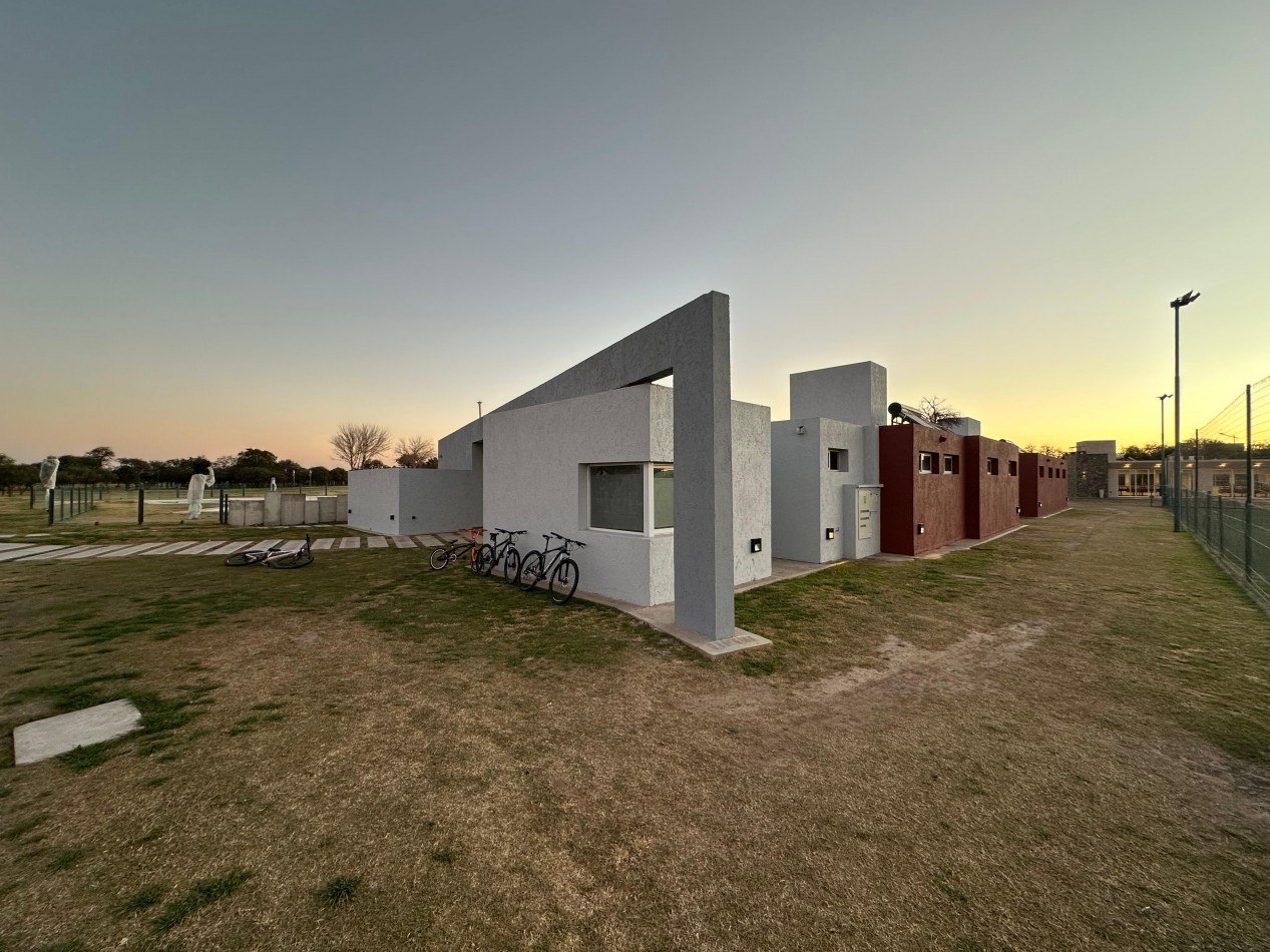 EXCLUSIVO LOTE EN BARRIO SIETE SOLES - 900M2 - SEGURIDAD 24HS - AMENITIES
