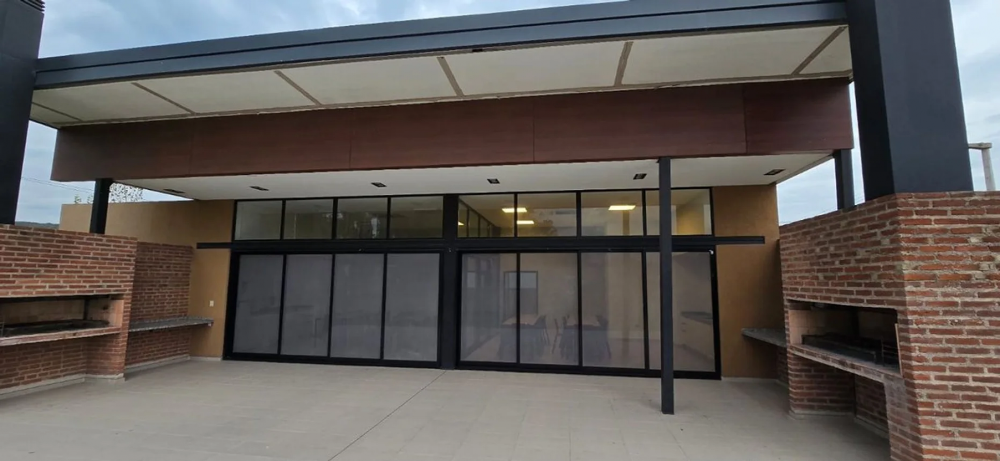 HERMOSO LOTE EN VENTA EN TEJAS CUATRO 477M2 SEGURIDAD 24HS 