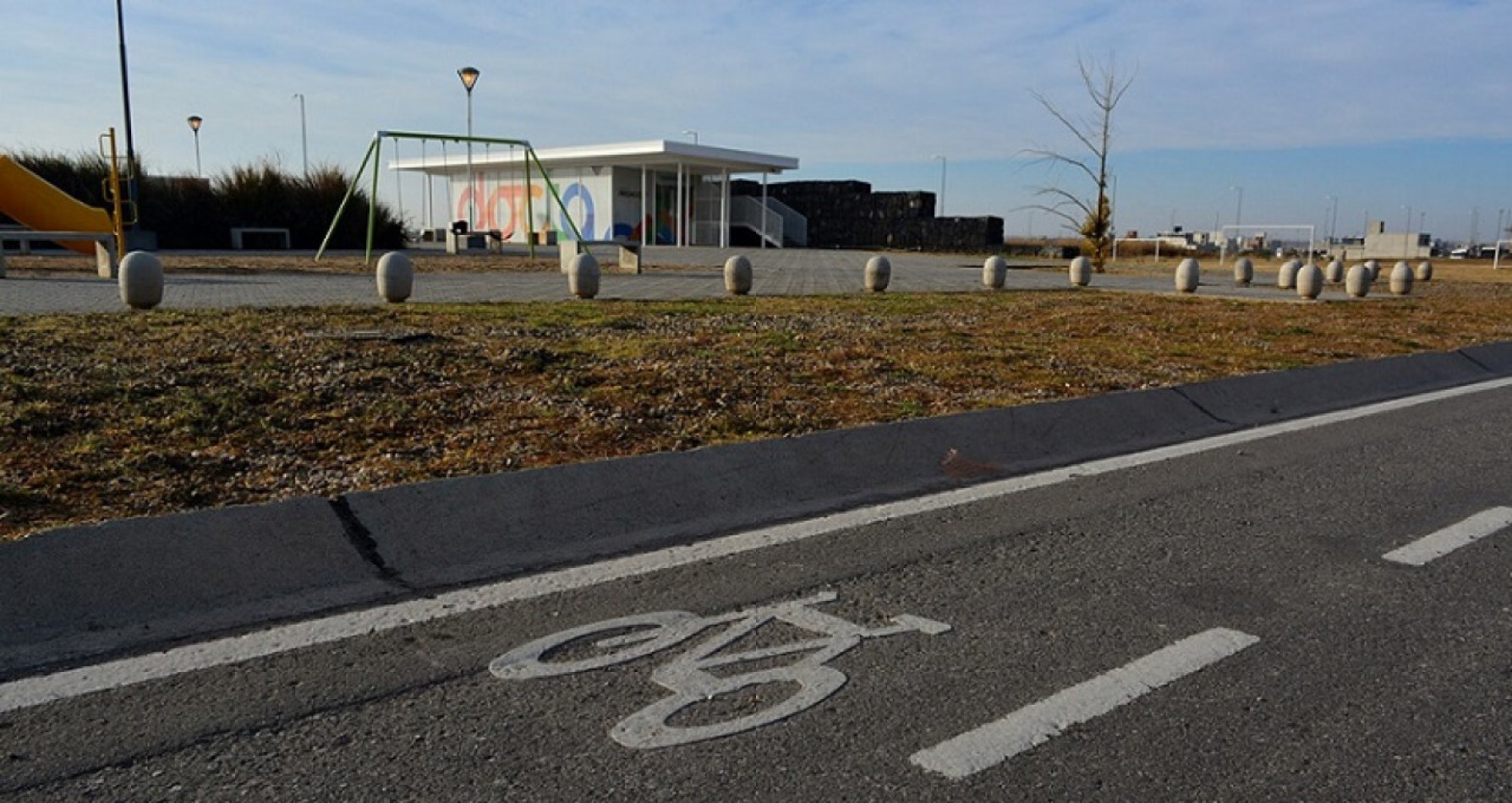 OPORTUNIDAD LOTE EN VENTA DOCTA CENTRAL 250 M2 ESQUINA APTO DUPLEX SEGURIDAD 24HS