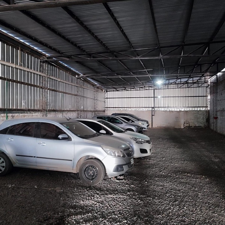 ESPECTACULAR GALPON A LA VENTA EN B° PROVIDENCIA APTO COCHERA O DESARROLLO INMOBILIARIO