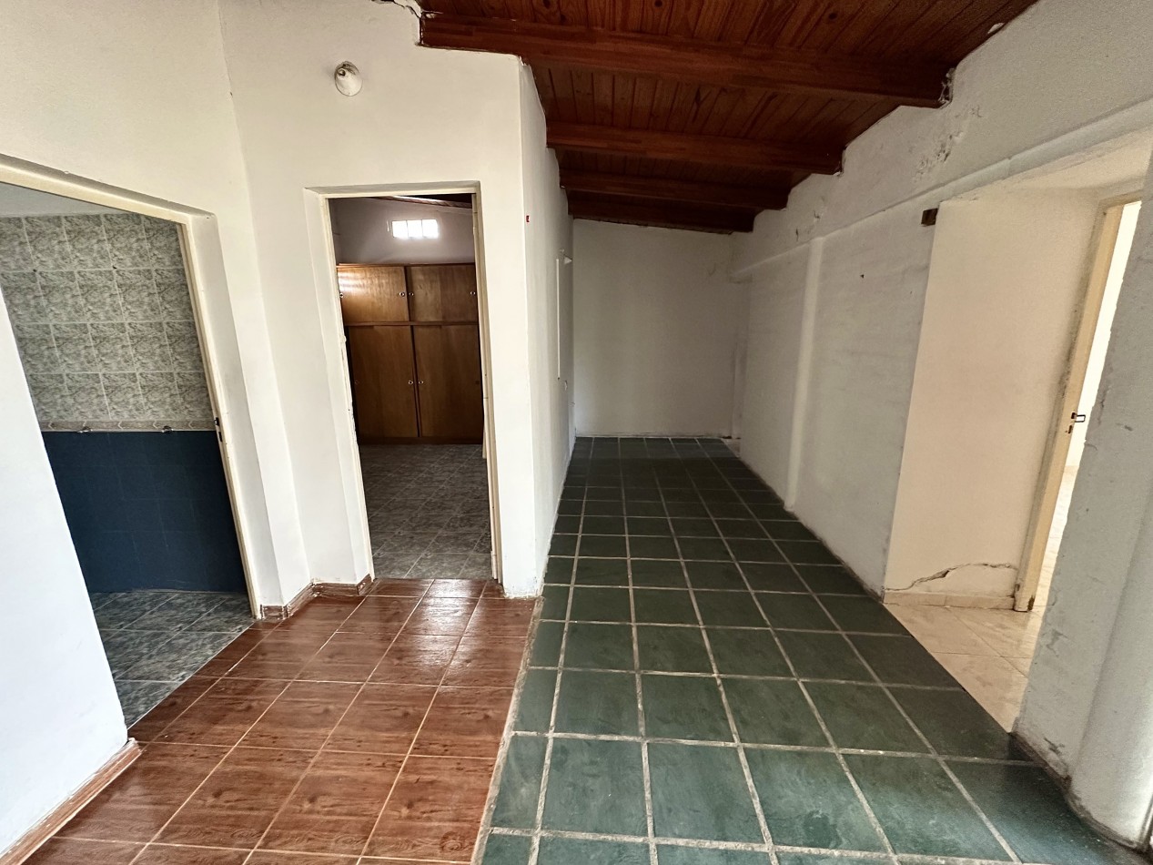 CASA EN VENTA BARRIO SAN IGNACIO 3 DORMITORIOS 2 BAÑOS OFICINA PRIVADA