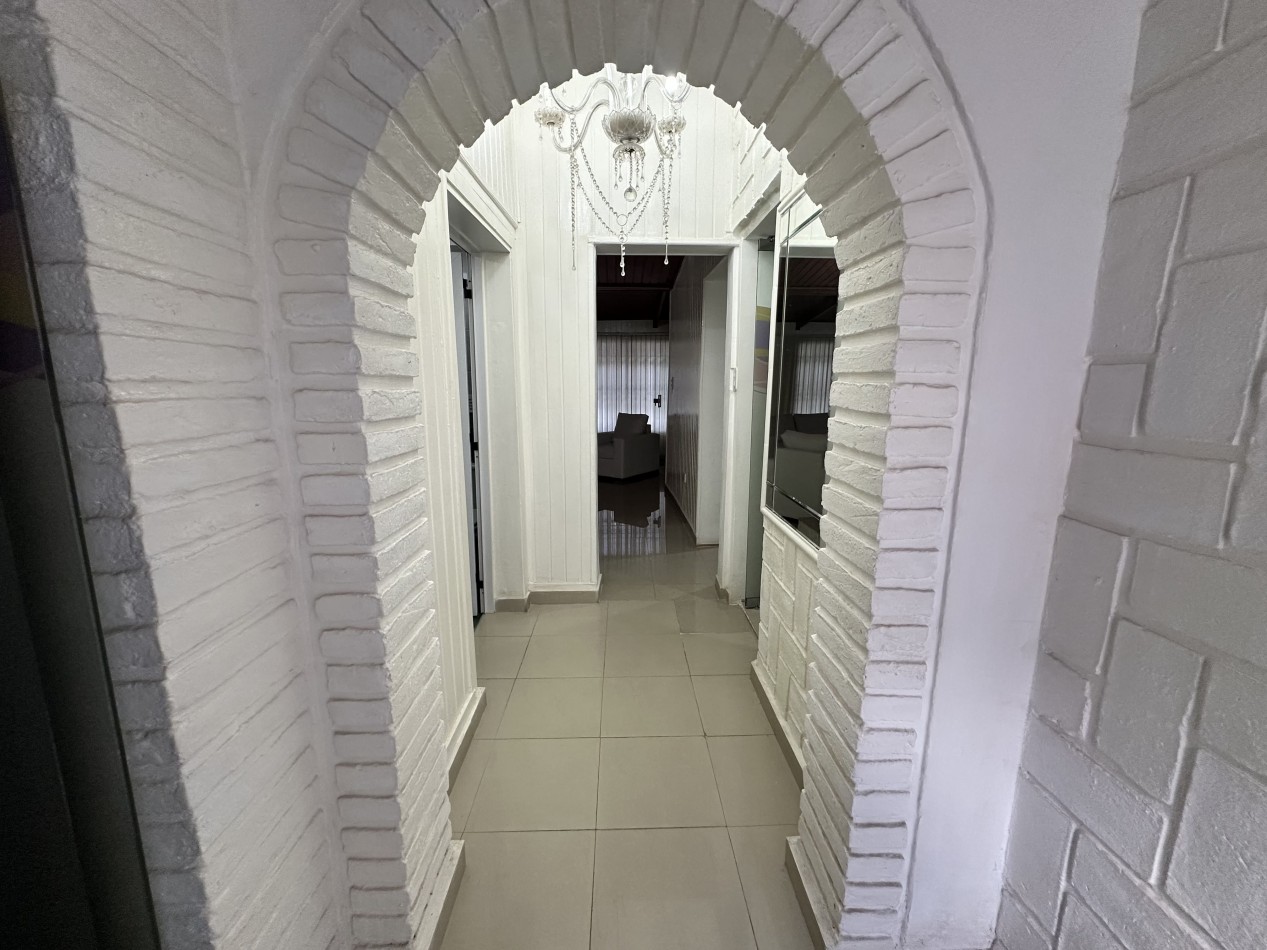 CASA EN VENTA VILLA BELGRANO IDEAL OFICINAS O CONSULTORIOS 2 DORMITORIOS SALA DE REUNION 200M2