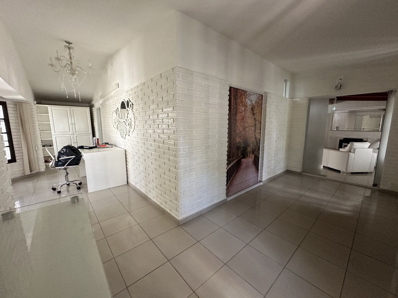 CASA EN VENTA VILLA BELGRANO IDEAL OFICINAS O CONSULTORIOS 2 DORMITORIOS SALA DE REUNION 200M2