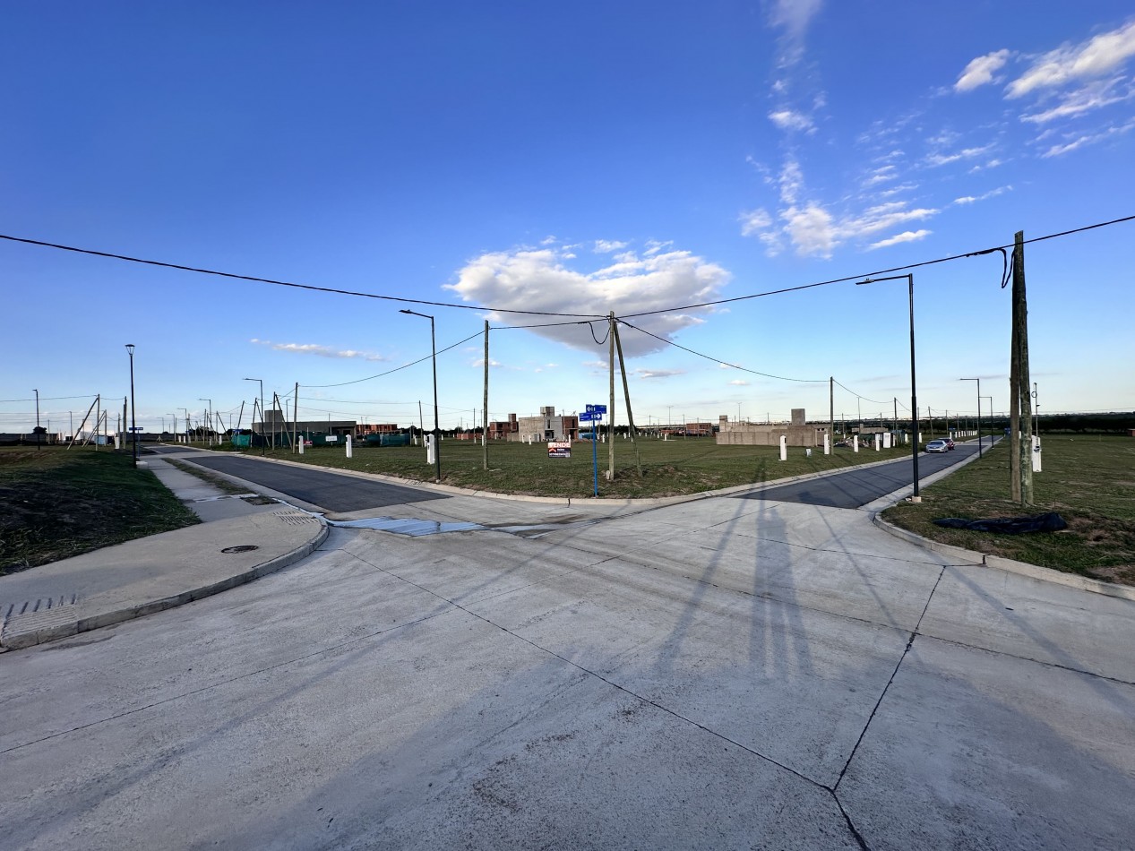 OPORTUNIDAD LOTE EN VENTA DOCTA CENTRAL 250 M2 ESQUINA APTO DUPLEX SEGURIDAD 24HS