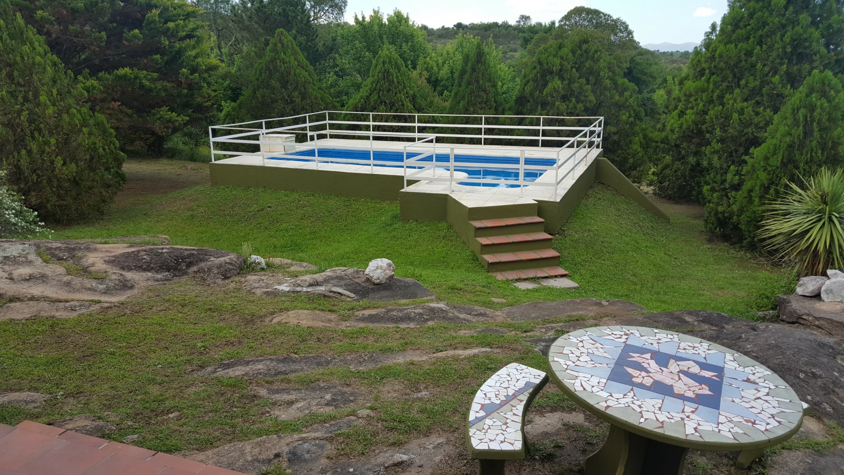 IMPERDIBLE CASA EN VENTA EN LAS SIERRAS DE CORDOBA - CABALANGO - PILETA 2 DORMITORIOS GALERIA