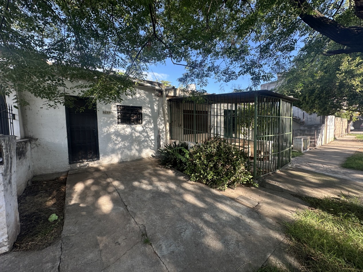 Casa a reciclar con gran potencial de renta en Barrio Matienzo - Diaz de la Fuente 3200