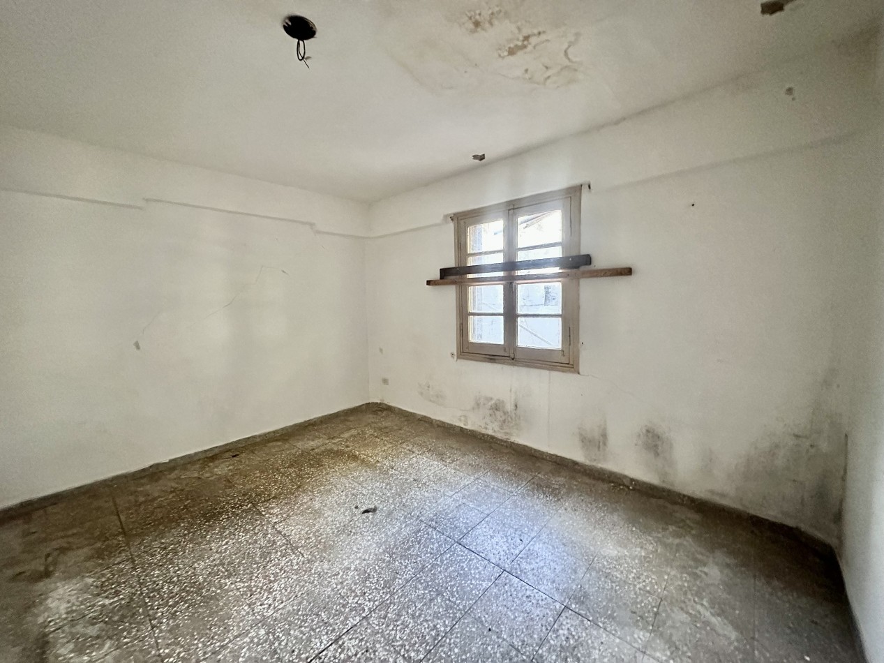 Casa a reciclar con gran potencial de renta en Barrio Matienzo - Diaz de la Fuente 3200