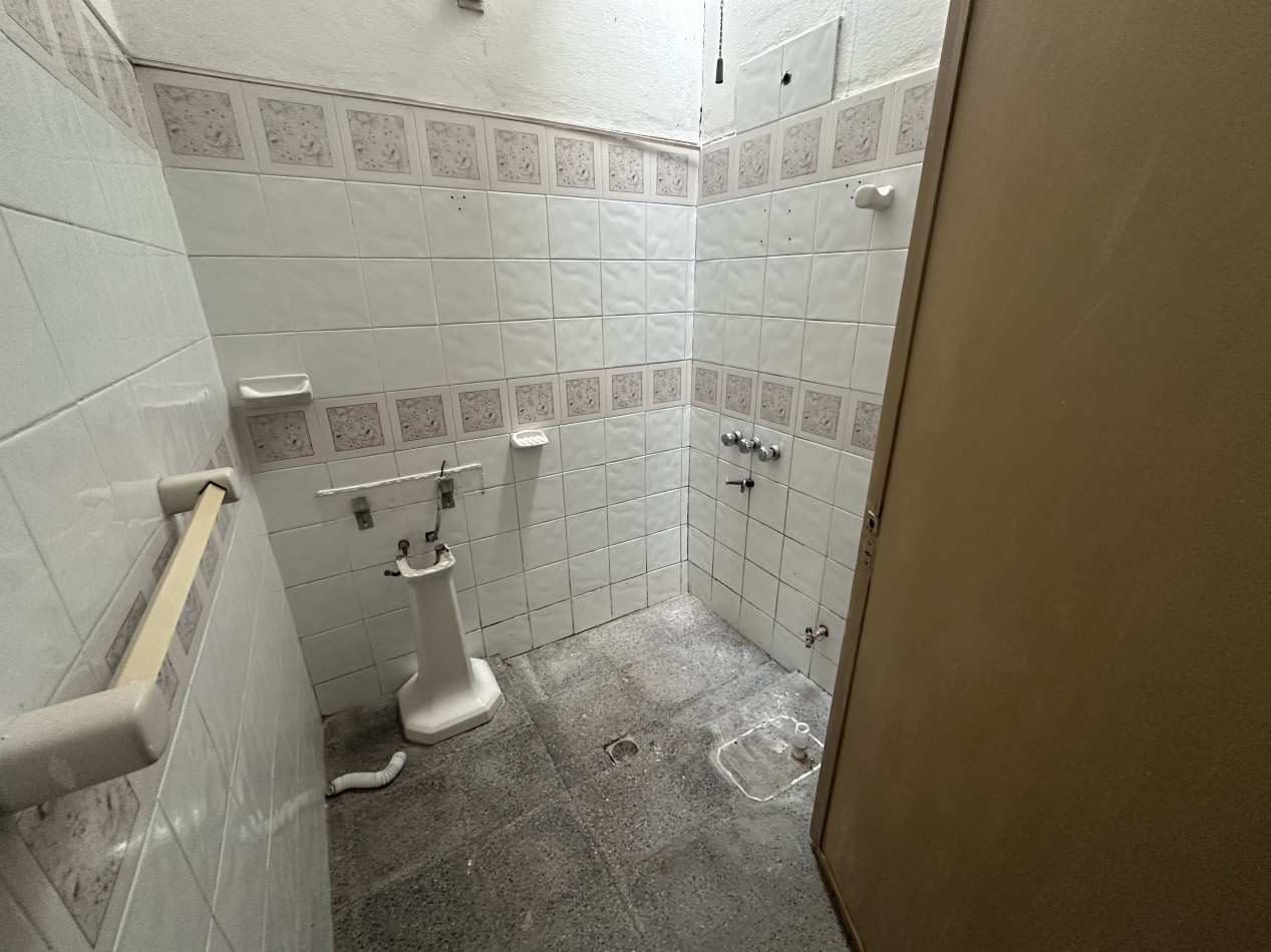 Casa a reciclar con gran potencial de renta en Barrio Matienzo - Diaz de la Fuente 3200