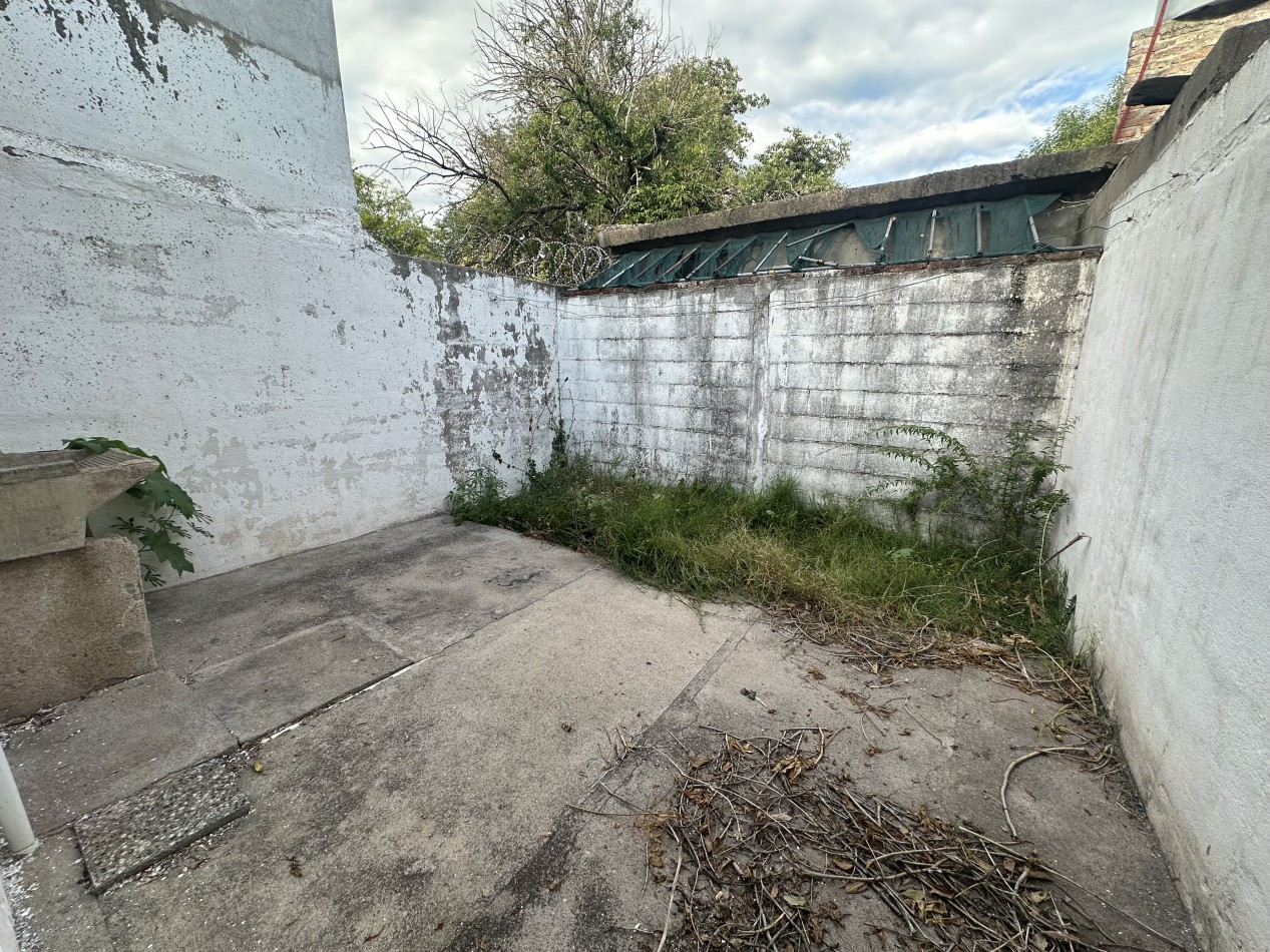 Casa a reciclar con gran potencial de renta en Barrio Matienzo - Diaz de la Fuente 3200