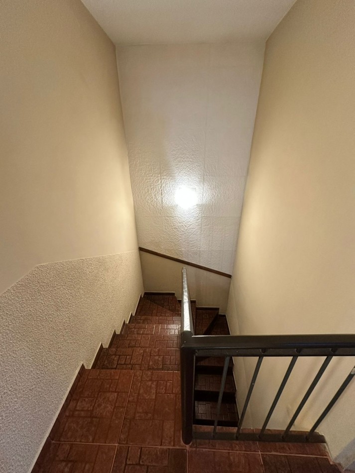 Casa en venta en Alto Alberdi - 3 dormitorios, patio con pileta y cochera doble