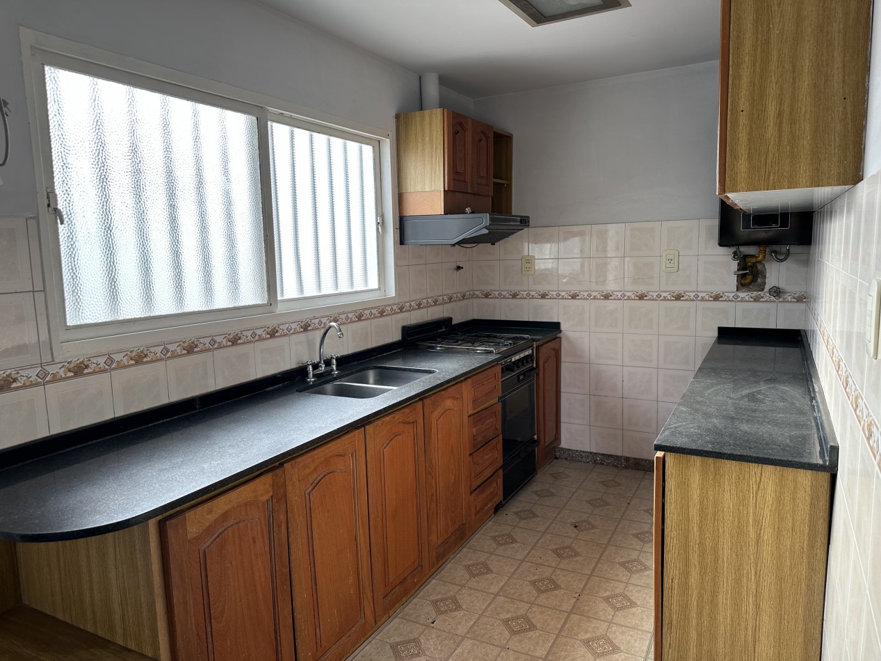 Oportunidad Casa en venta 3 dormitorios con pileta y quincho - Barrio Matienzo