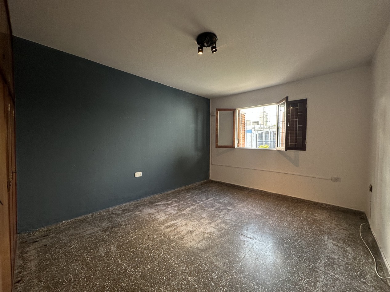Oportunidad Casa en venta 3 dormitorios con pileta y quincho - Barrio Matienzo
