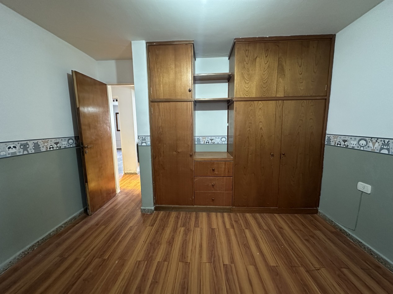 Oportunidad Casa en venta 3 dormitorios con pileta y quincho - Barrio Matienzo