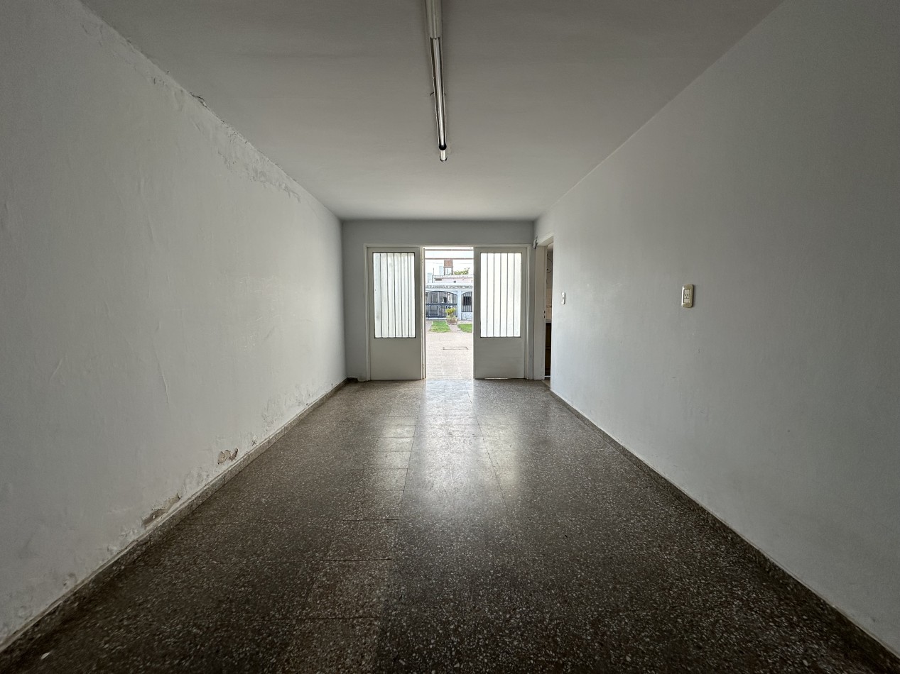 Oportunidad Casa en venta 3 dormitorios con pileta y quincho - Barrio Matienzo