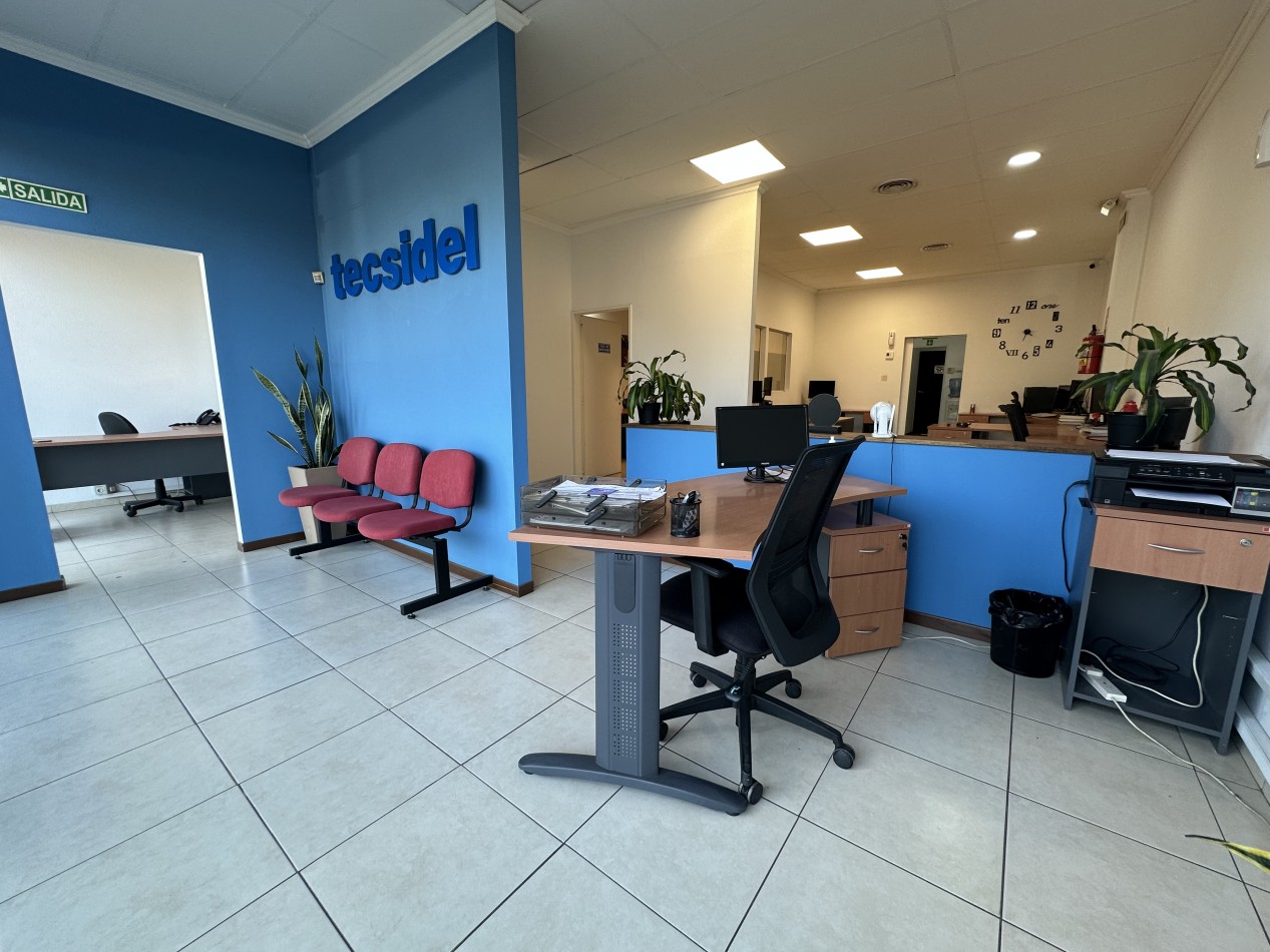 Local comercial en venta en Las Rosas Plaza - 120 m² con cochera - Escobar Cerro de las Rosas