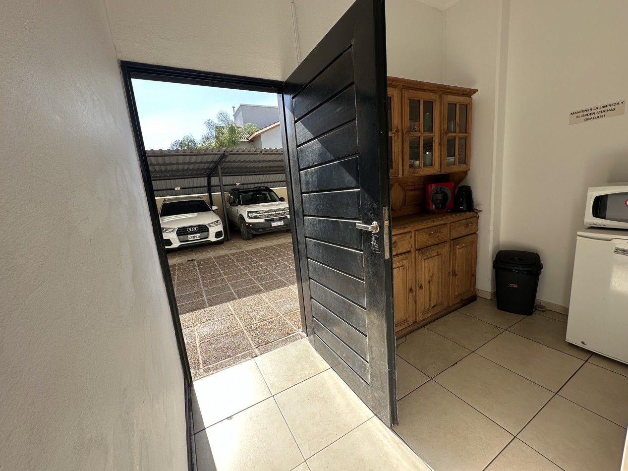 Local comercial en venta en Las Rosas Plaza - 120 m² con cochera - Escobar Cerro de las Rosas