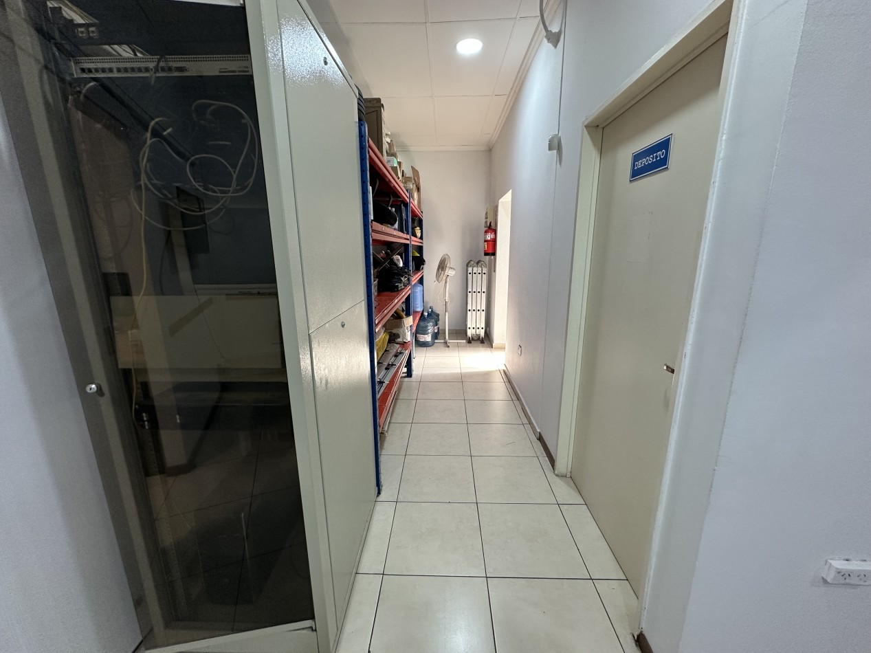 Local comercial en venta en Las Rosas Plaza - 120 m² con cochera - Escobar Cerro de las Rosas