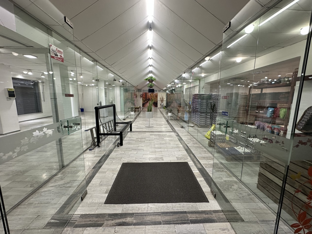 Local comercial en alquiler en galeria - 62 m² - Matienzo