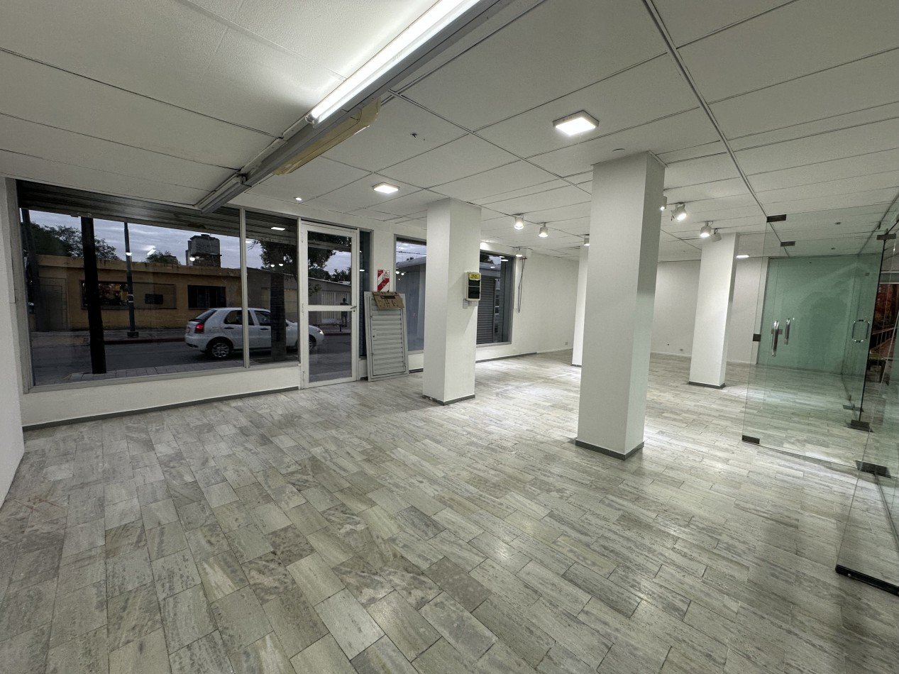 Local comercial en alquiler en galeria - 62 m² - Matienzo