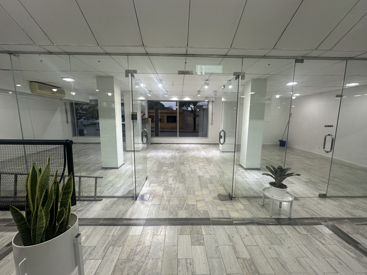 Local comercial en alquiler en galeria - 62 m² - Matienzo