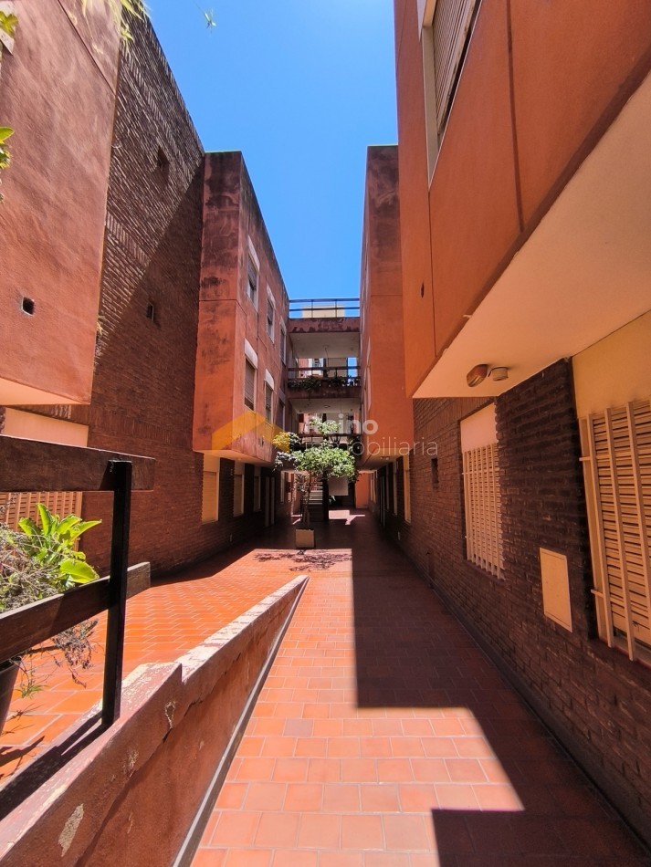 VENTA DEPARTAMENTO EN GENERAL PAZ 3 DORMITORIOS 2 BAÑOS COCHERA APTO CREDITO