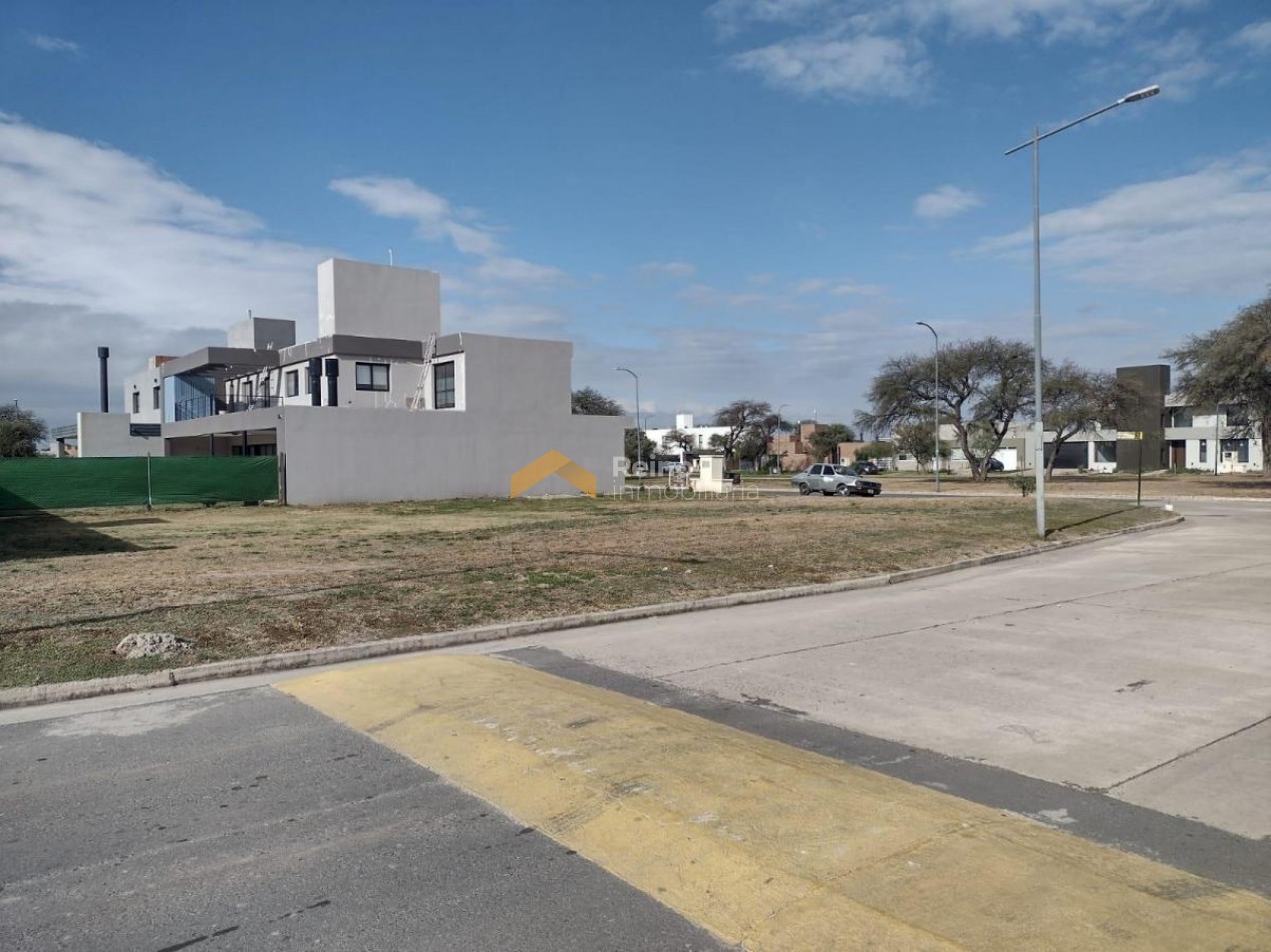 OPORTUNIDAD LOTE EN VENTA EN BARRIO SIETE SOLES 600M2 SEGURIDAD 24HS AMENITIES